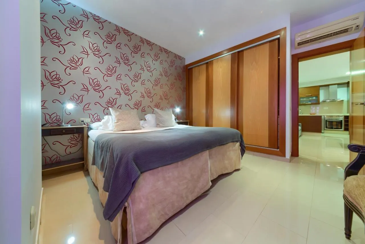 Holidays2Malaga Lazcano High Wifi & French Balcony Apartment Spain
