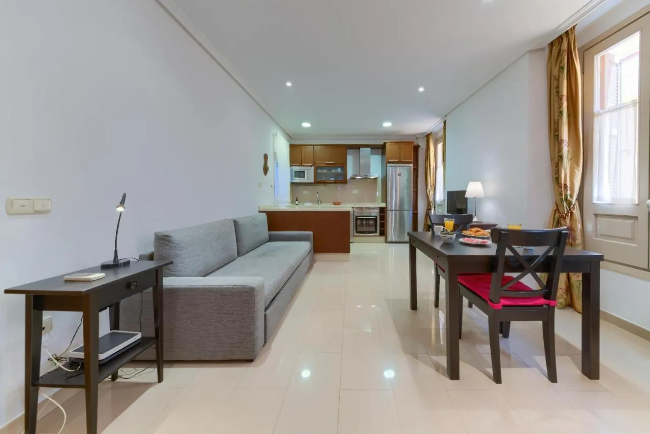 Holidays2Malaga Lazcano High Wifi & French Balcony 0*,