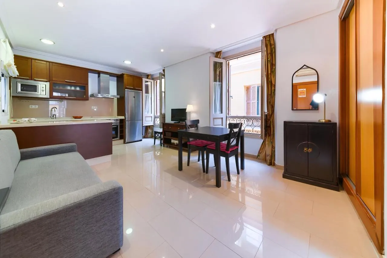 Holidays2Malaga Lazcano High Wifi & French Balcony 0*,  Spanje