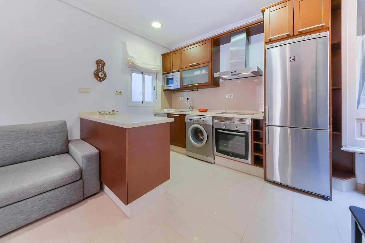 Holidays2Malaga Lazcano High Wifi & French Balcony