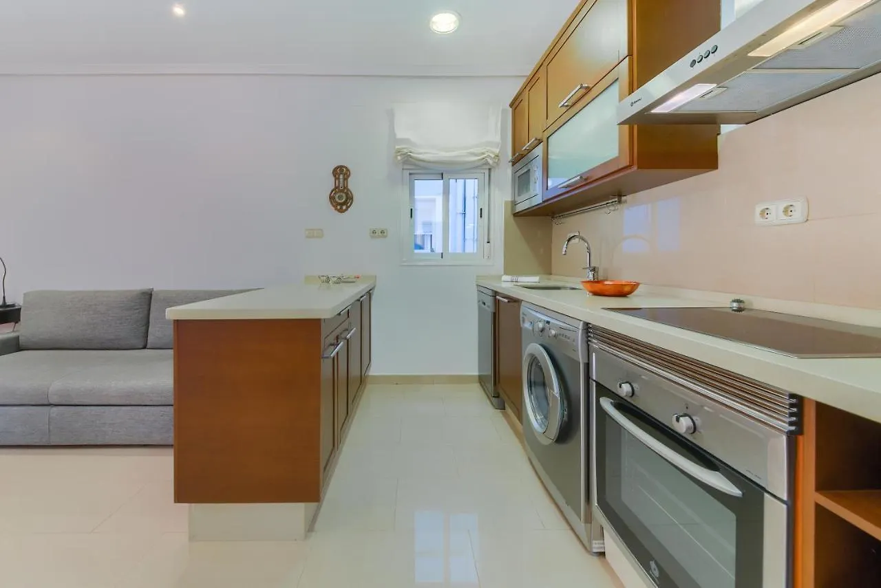 Holidays2Malaga Lazcano High Wifi & French Balcony 0*,  Spanje